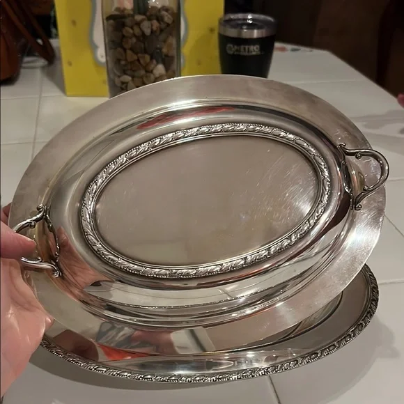 Elegant Silver Plated Serving Dish - Picture 2 of 6